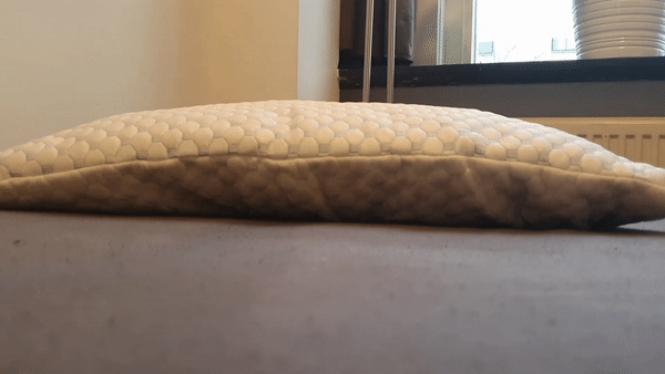 Cloudpillo keert vanzelf terug in de juiste vorm